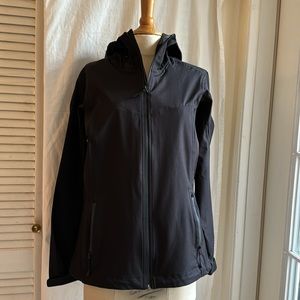 COLE HAAN Women’s Hooded Rain Jacket. NWOT. Size Medium Wind resistant  Pockets